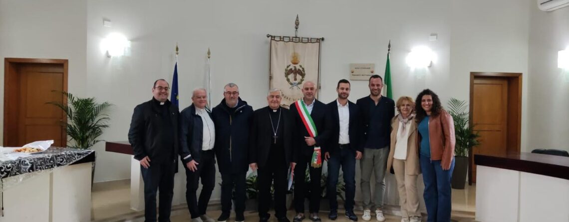 S. E. Mons. Seccia visita la comunità di Maria SS. Assunta in Lequile  #visitapastoralelecce #diocesilecce #Lequile #mar